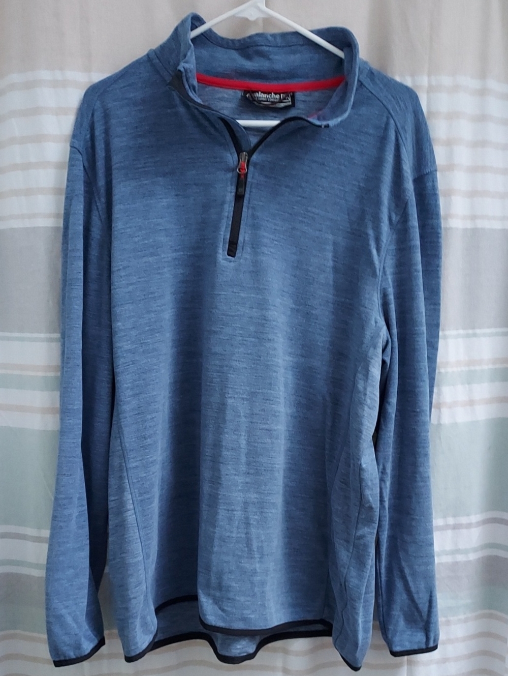 Avalanche Men’s Blue Quarter-Zip Pullover with Red Trim
